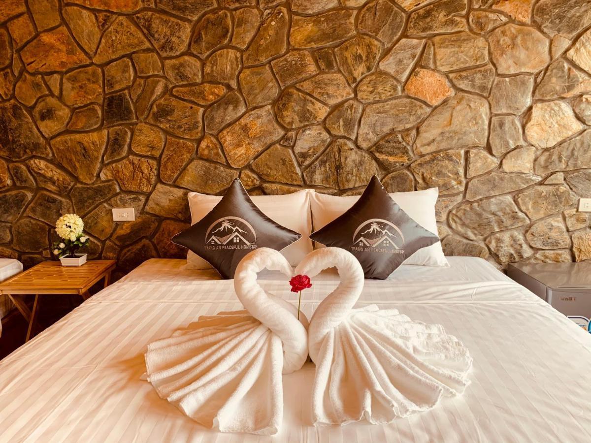Trang An Peaceful Homestay Ninh Binh Esterno foto